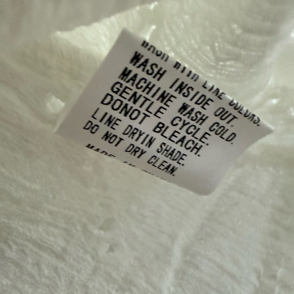 SHEIN White Lace Scalloped Blouse - Picture 3 of 5